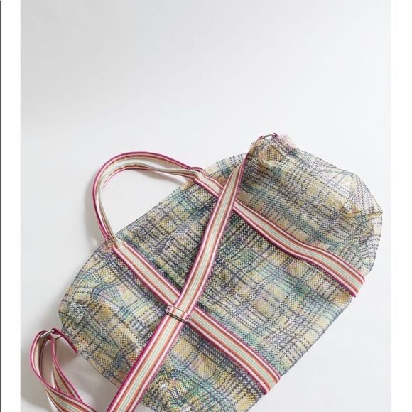 New with Tag UO Urban Outfitters Mesh Duffle Bag - Picture 2 of 4